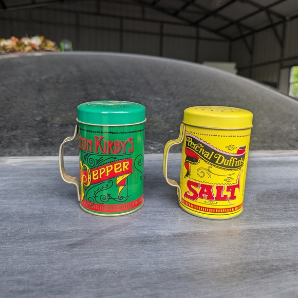 Other - Vintage Pepper and Salt Shakers